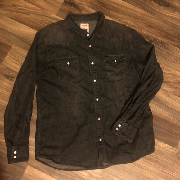 levis black button down shirt